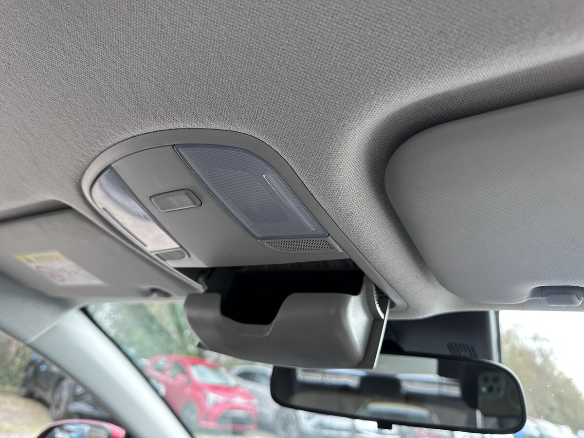 Used Kia Stonic 2021 for sale - 77884656: Photo 32