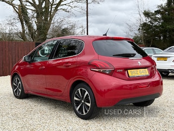Used Peugeot 208 2018 for sale - 77941250: Photo