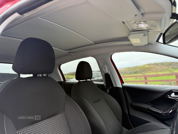 Used Peugeot 208 2018 for sale - 77941250: Photo 9