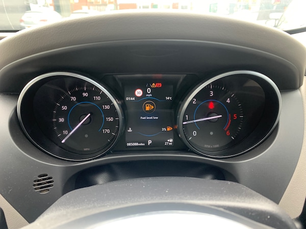 Used Jaguar F-Pace 2017 for sale - 76253447: Photo 15