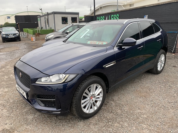 Used Jaguar F-Pace 2017 for sale - 76253447: Photo 4
