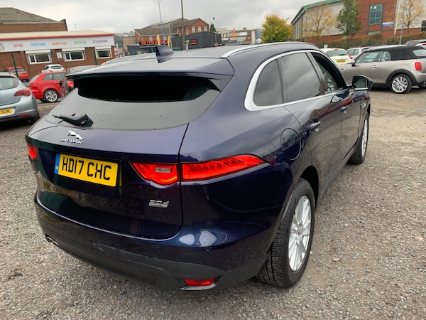 Used Jaguar F-Pace 2017 for sale - 76253447: Photo 6