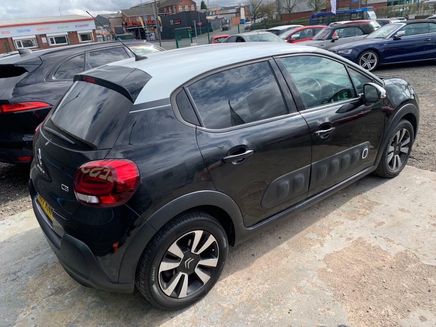 Used Citroen C3 2017 for sale - 77998424: Photo 2
