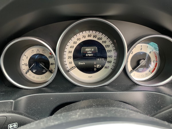 Used Mercedes-Benz E-Class 2014 for sale - 76128632: Photo 3