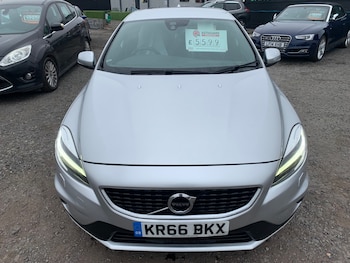 Used Volvo V40 2016 for sale - 76274248: Photo