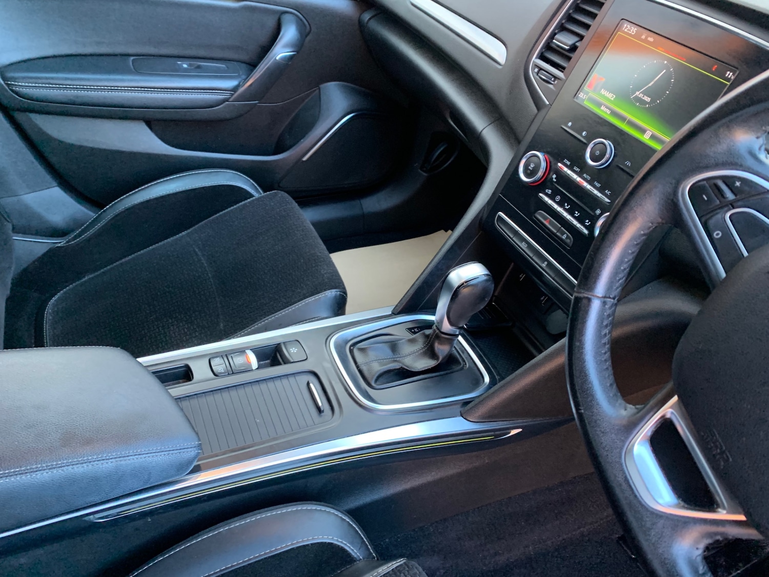 Used Renault Megane 2017 for sale - 76427830: Photo 15