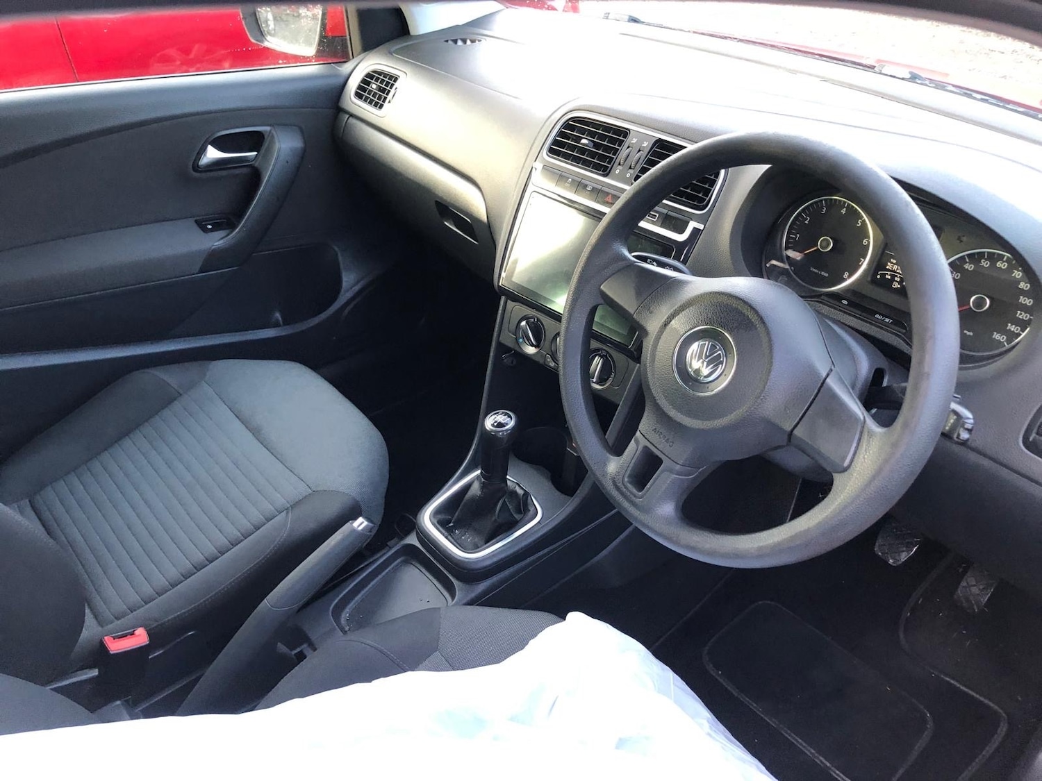 Used Volkswagen Polo 2012 for sale - 76567849: Photo 2