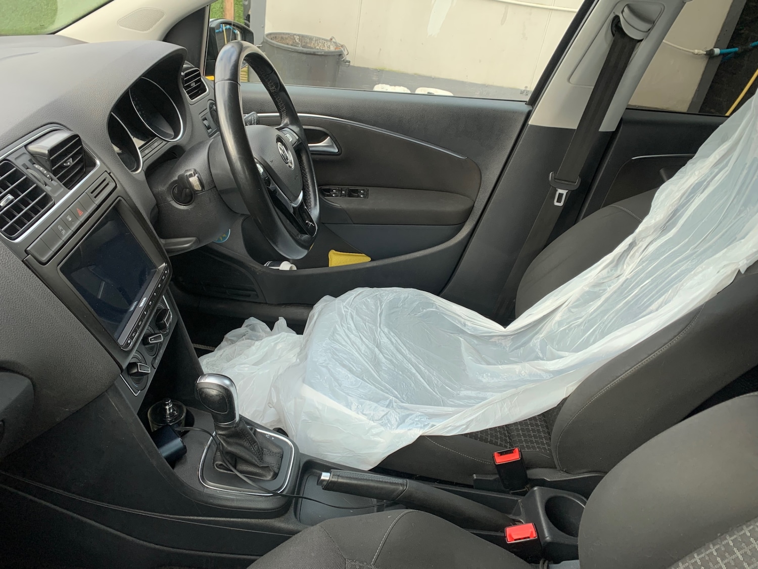 Used Volkswagen Polo 2014 for sale - 77649880: Photo 3