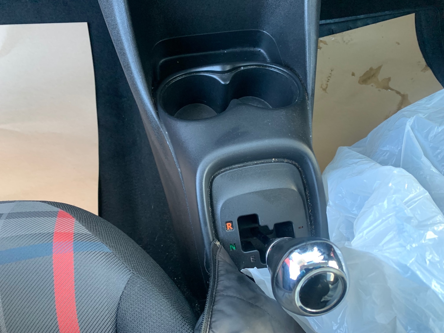 Used Peugeot 108 2015 for sale - 76882277: Photo 9