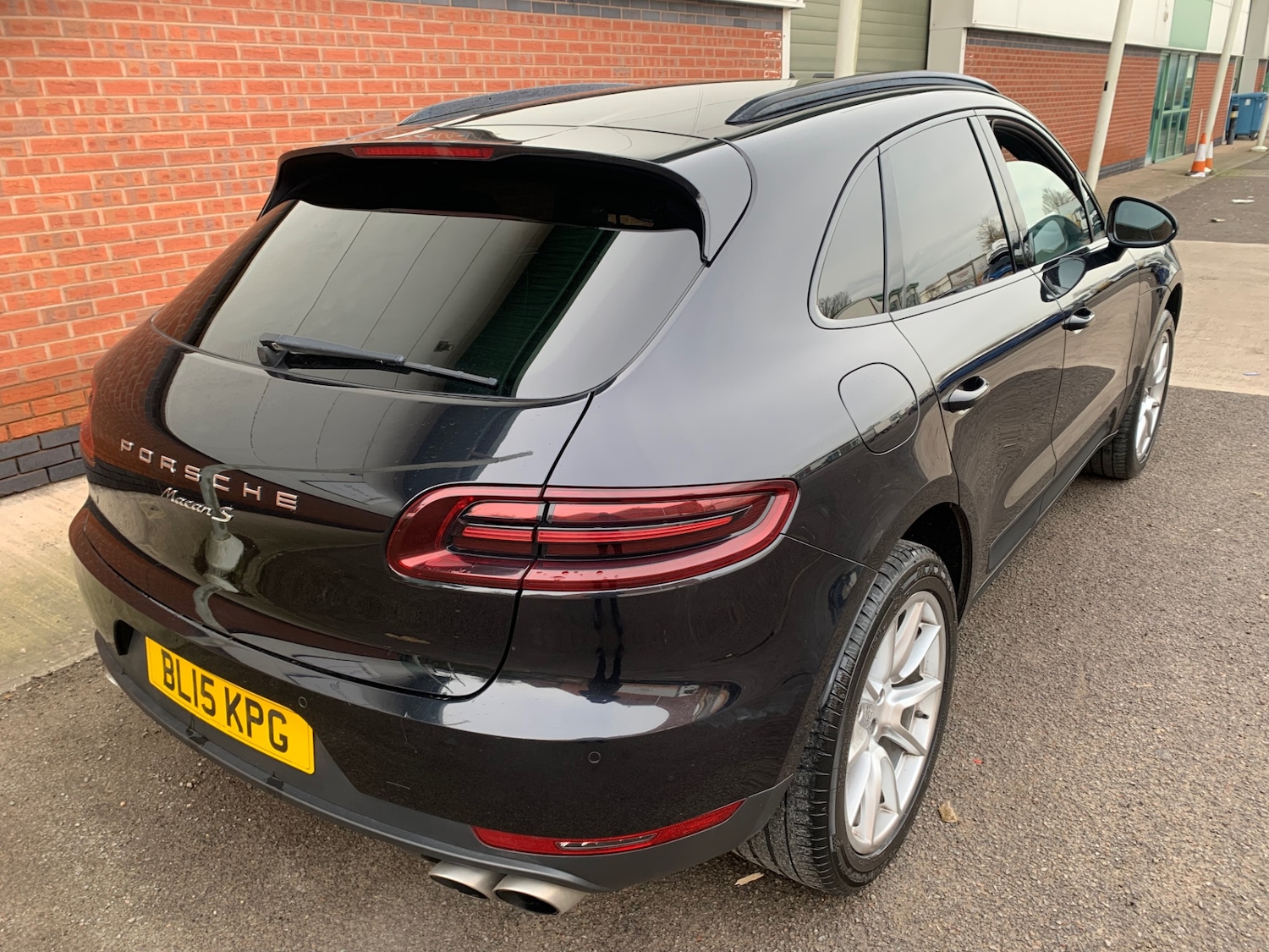 Used Porsche Macan 2015 for sale - 77579756: Photo 2