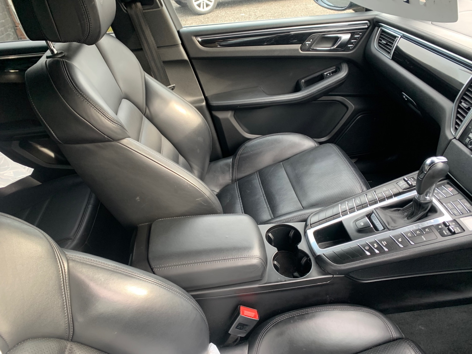 Used Porsche Macan 2015 for sale - 77579756: Photo 4