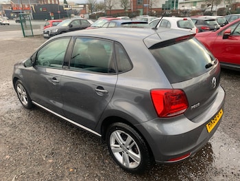 Used Volkswagen Polo 2016 for sale - 76920186: Photo