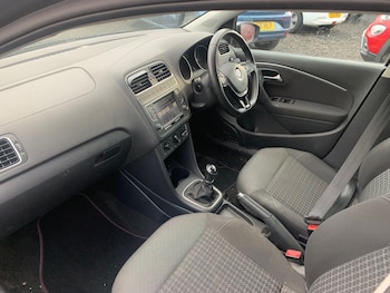 Used Volkswagen Polo 2016 for sale - 76920186: Photo