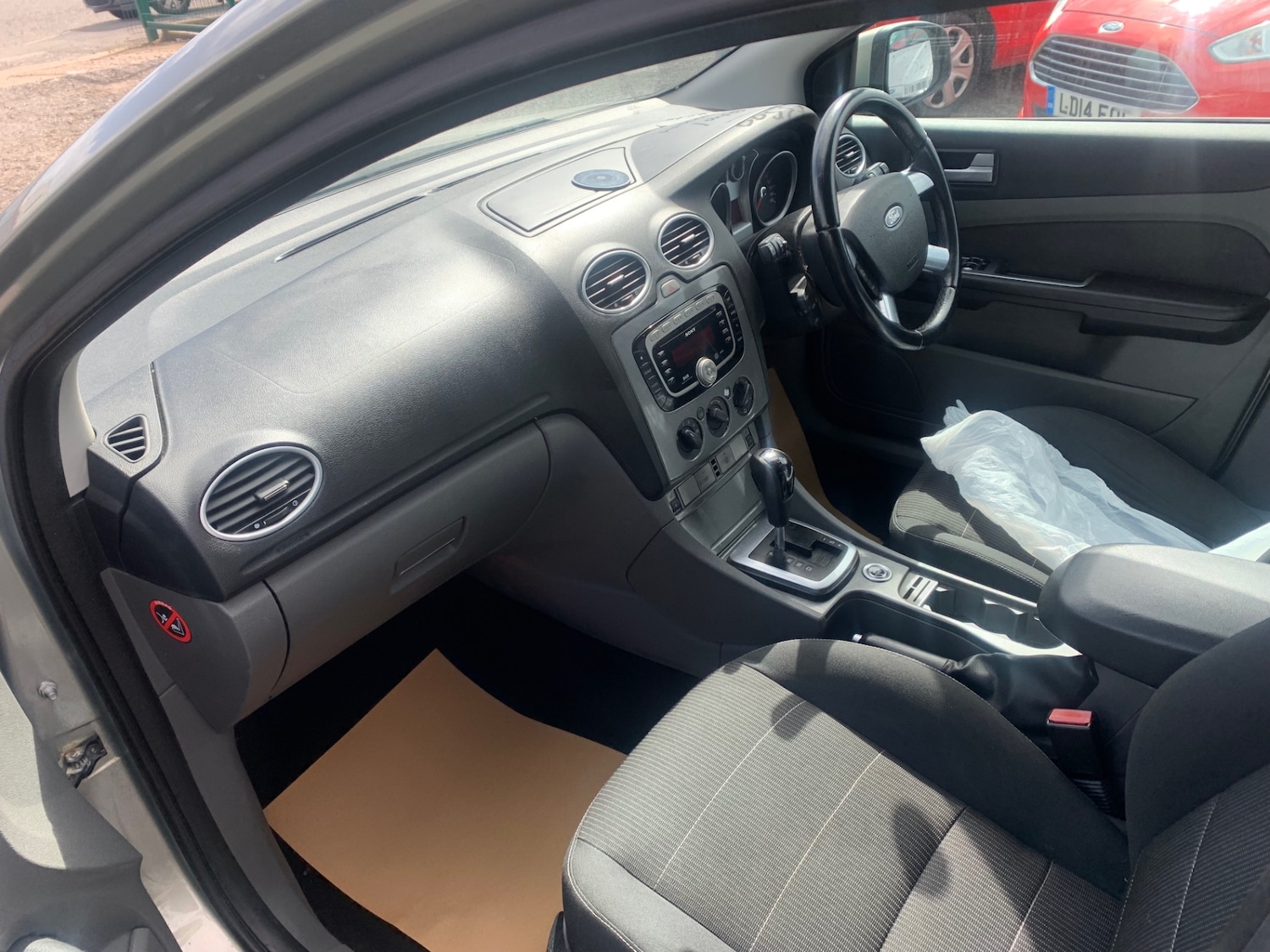 Used Ford Focus 2010 for sale - 78064894: Photo 5