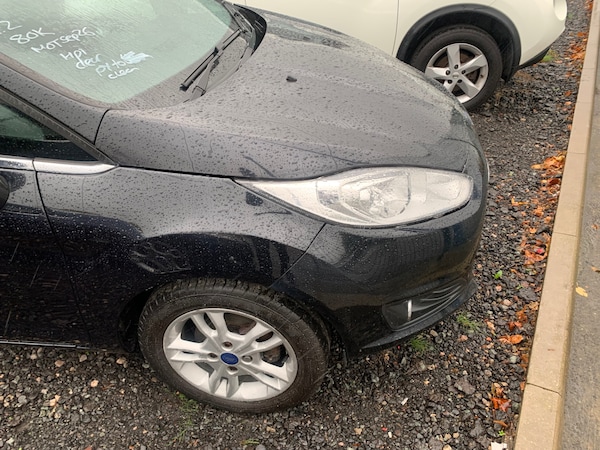 Used Ford Fiesta 2015 for sale - 76170647: Photo 2