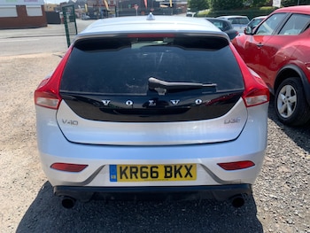 Used Volvo V40 2016 for sale - 79299668: Photo