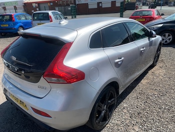 Used Volvo V40 2016 for sale - 79299668: Photo