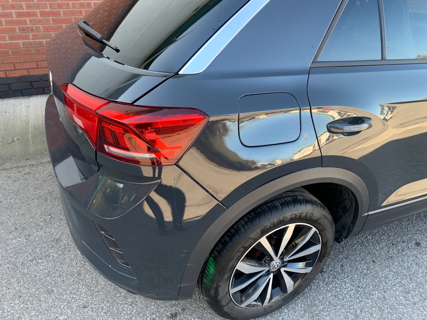 Used Volkswagen T-Roc 2018 for sale - 77931732: Photo 7