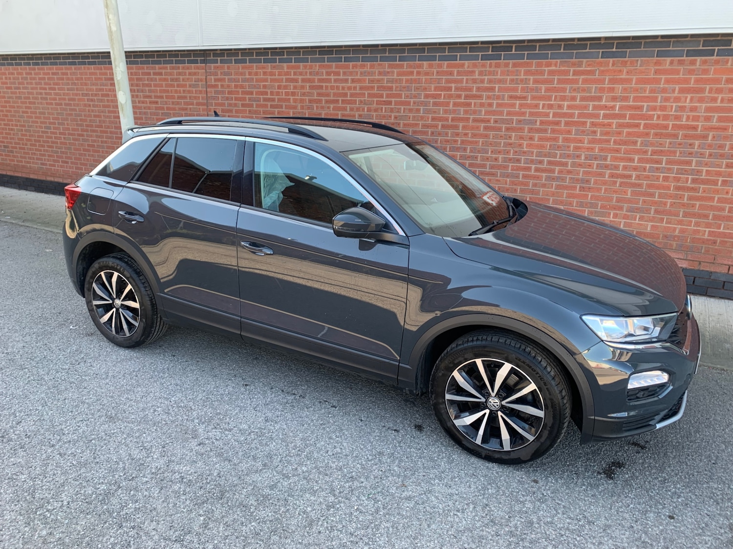 Used Volkswagen T-Roc 2018 for sale - 77931732: Photo 8