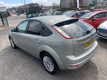 Used Ford Focus 2010 for sale - 78239545: Photo