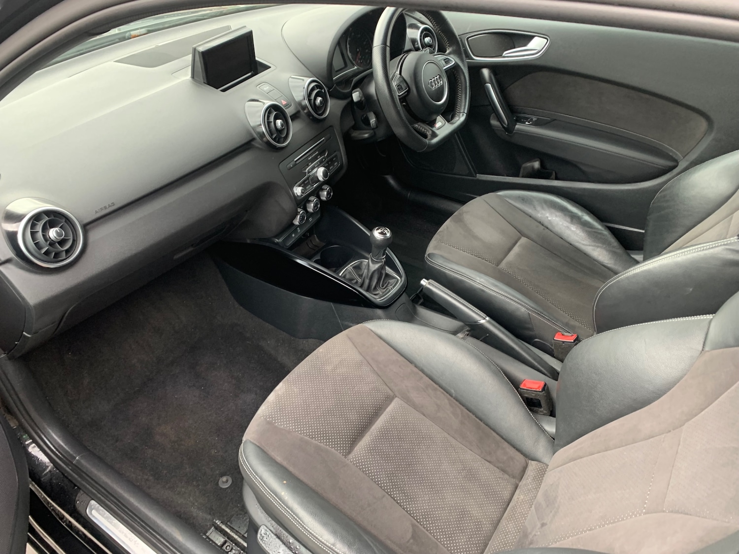 Used Audi A1 2017 for sale - 76518535: Photo 3