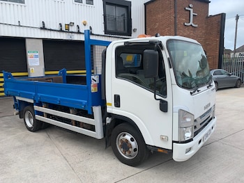 Used Isuzu Forward 2016 for sale - 75969225: Photo