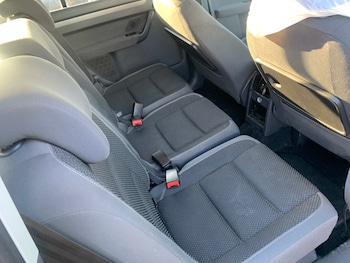 Used Volkswagen Touran 2012 for sale - 77077635: Photo