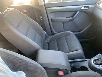 Used Volkswagen Touran 2012 for sale - 77077635: Photo