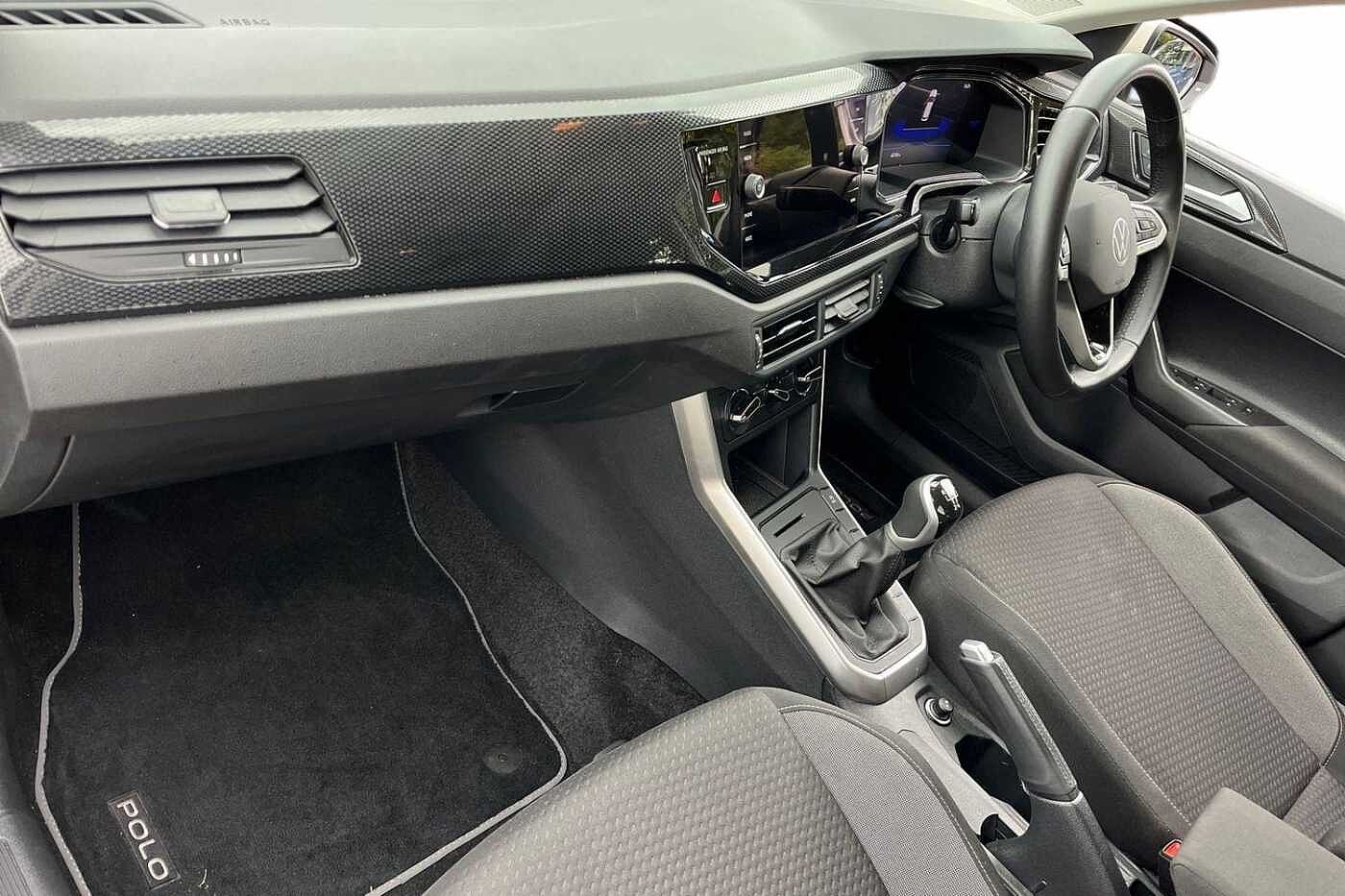 Used Volkswagen Polo 2024 for sale - 76677320: Photo 2