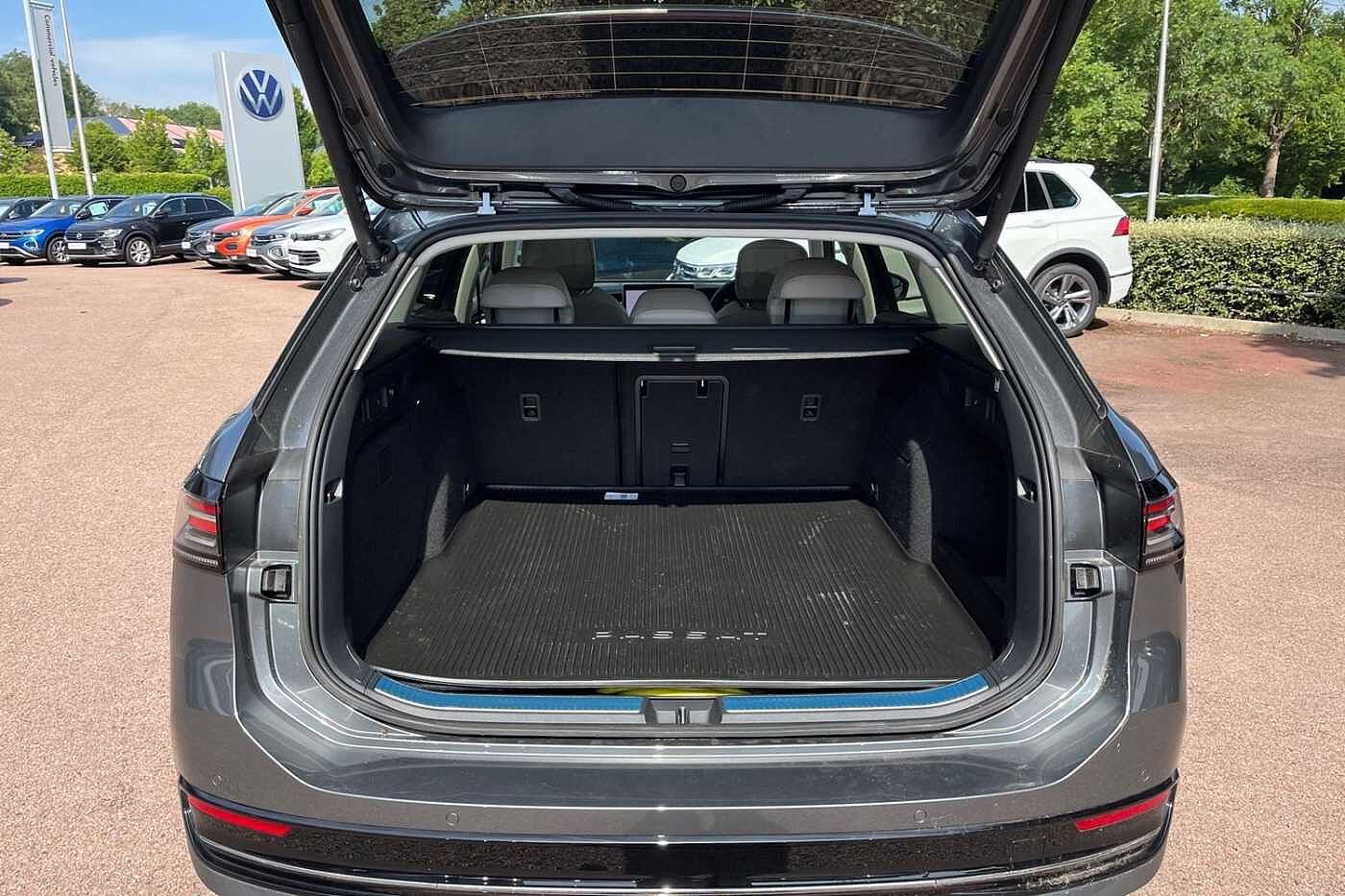 Used Volkswagen Passat 2025 for sale - 76680716: Photo 10