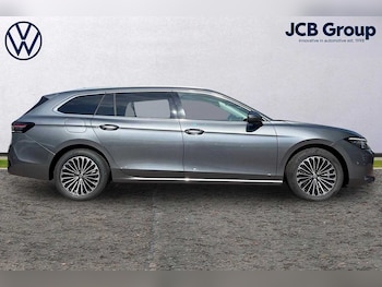 Used Volkswagen Passat 2025 for sale - 76680716: Photo