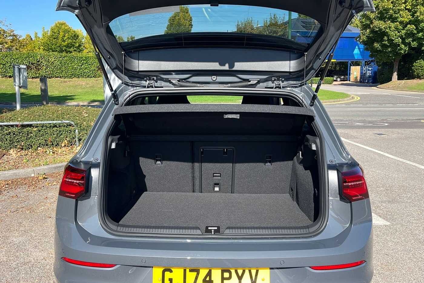 Used Volkswagen Golf 2024 for sale - 76677008: Photo 10