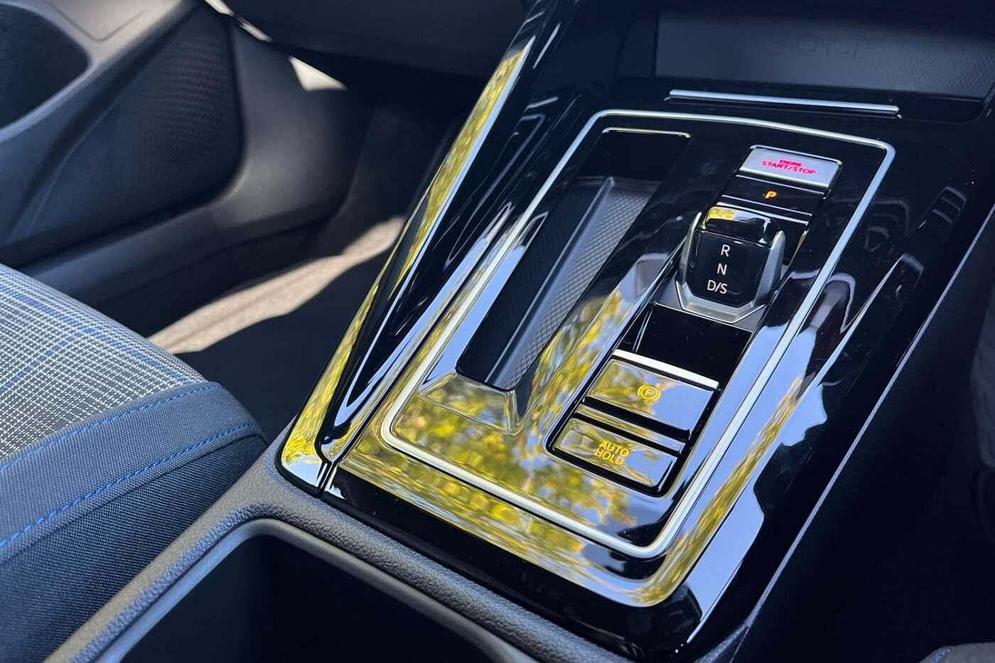 Used Volkswagen Golf 2024 for sale - 76677008: Photo 15