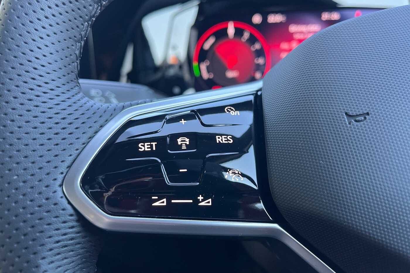 Used Volkswagen Golf 2024 for sale - 76677008: Photo 17