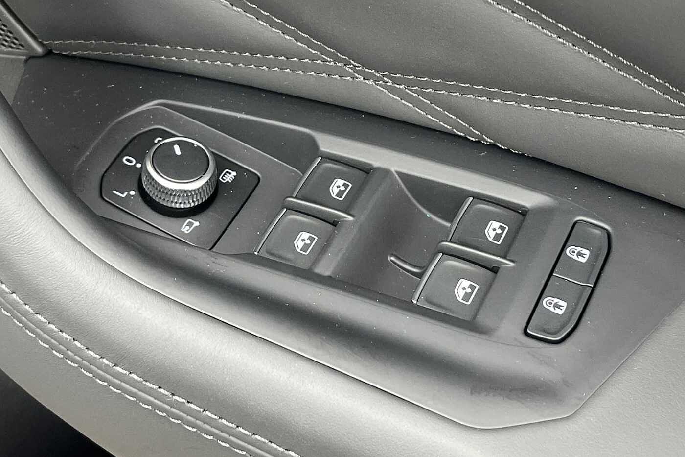 Used Volkswagen Touareg 2025 for sale - 76680006: Photo 21