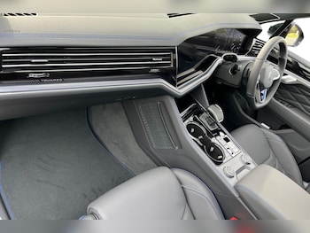 Used Volkswagen Touareg 2025 for sale - 78145594: Photo