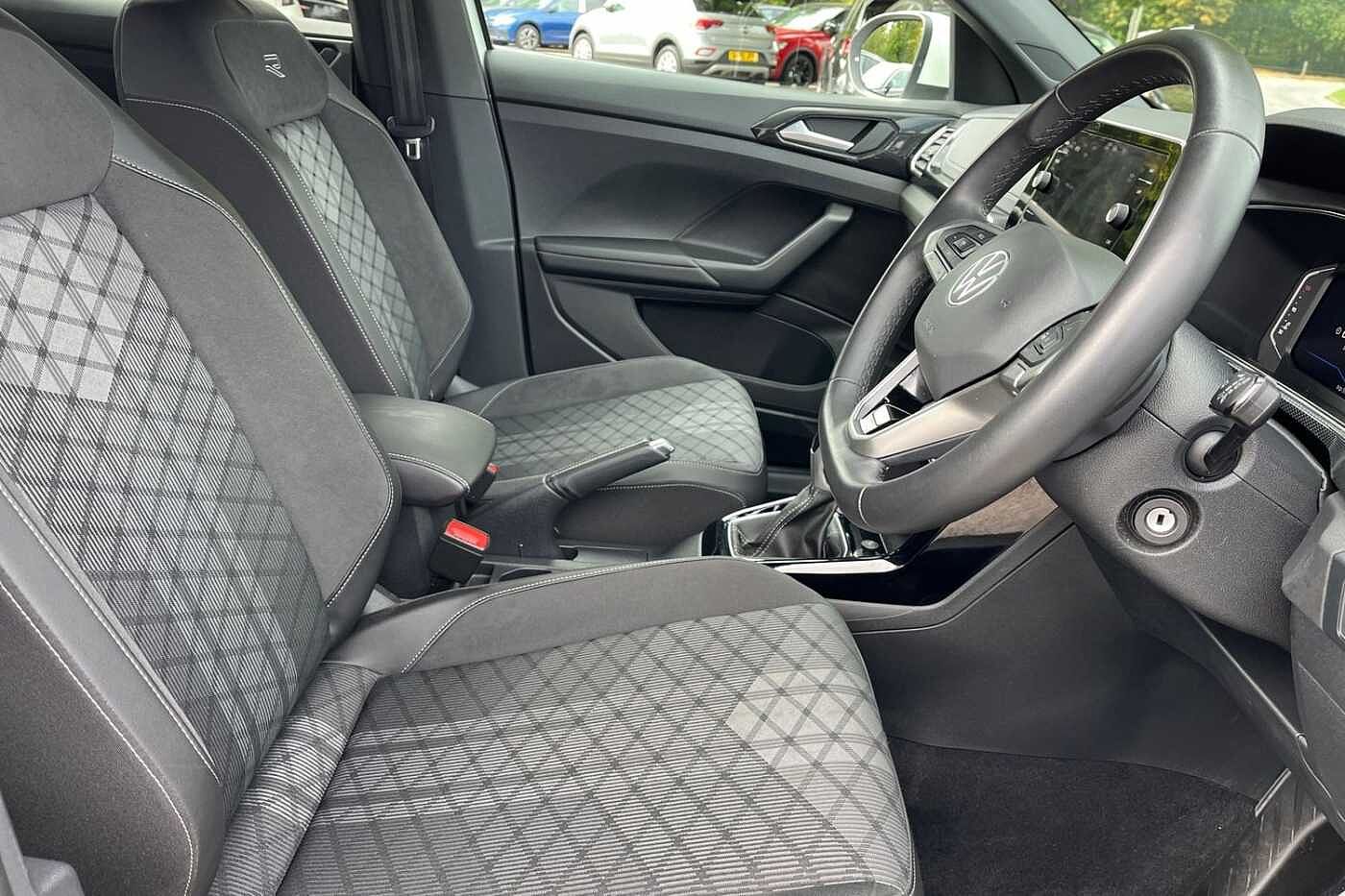 Used Volkswagen T-Cross 2024 for sale - 76677171: Photo 20