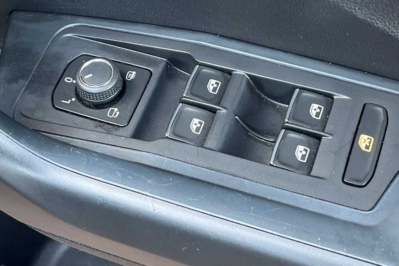 Used Volkswagen T-Roc 2018 for sale - 76673527: Photo 21