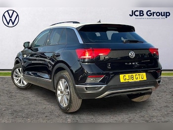Used Volkswagen T-Roc 2018 for sale - 76673527: Photo