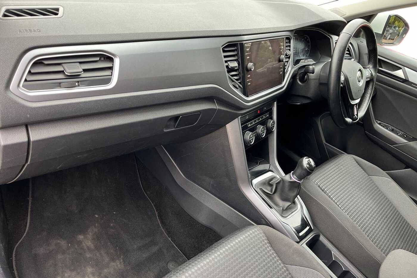 Used Volkswagen T-Roc 2022 for sale - 76675472: Photo 2