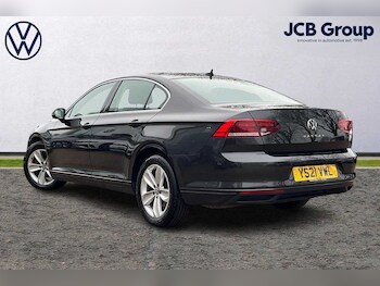 Used Volkswagen Passat 2021 for sale - 76673901: Photo