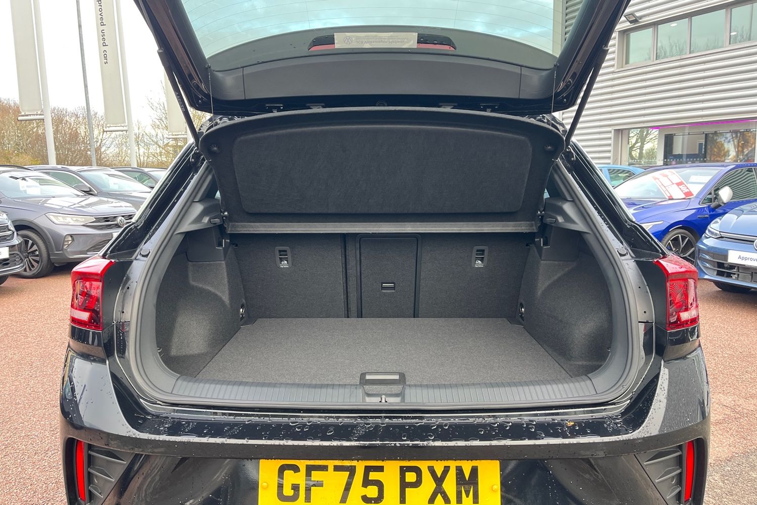 Used Volkswagen T-Roc 2025 for sale - 77205191: Photo 13