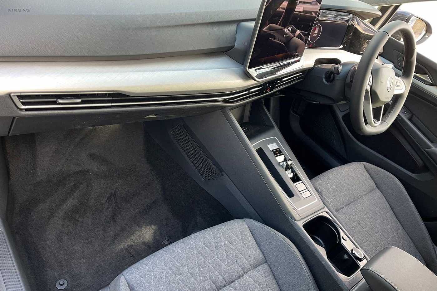 Used Volkswagen Golf 2025 for sale - 76678589: Photo 2