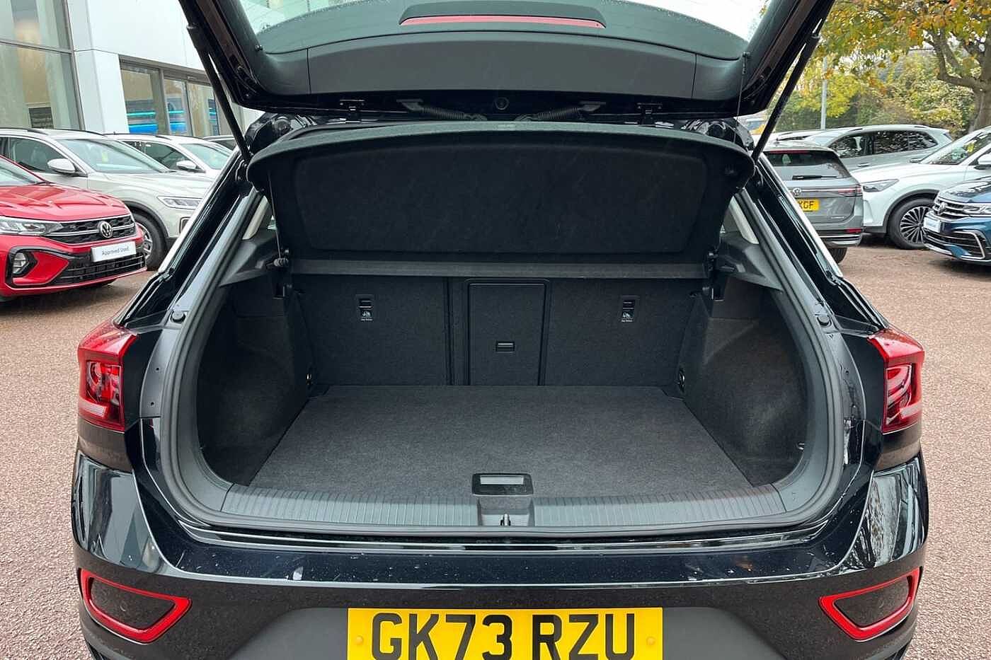 Used Volkswagen T-Roc 2023 for sale - 76676183: Photo 10