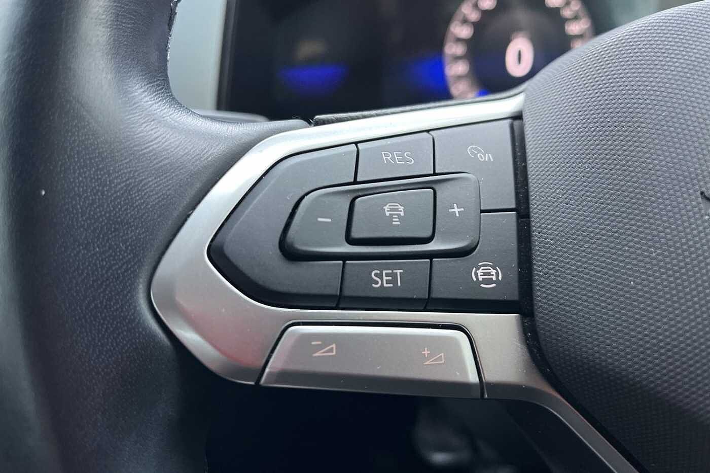 Used Volkswagen T-Roc 2023 for sale - 76676183: Photo 17