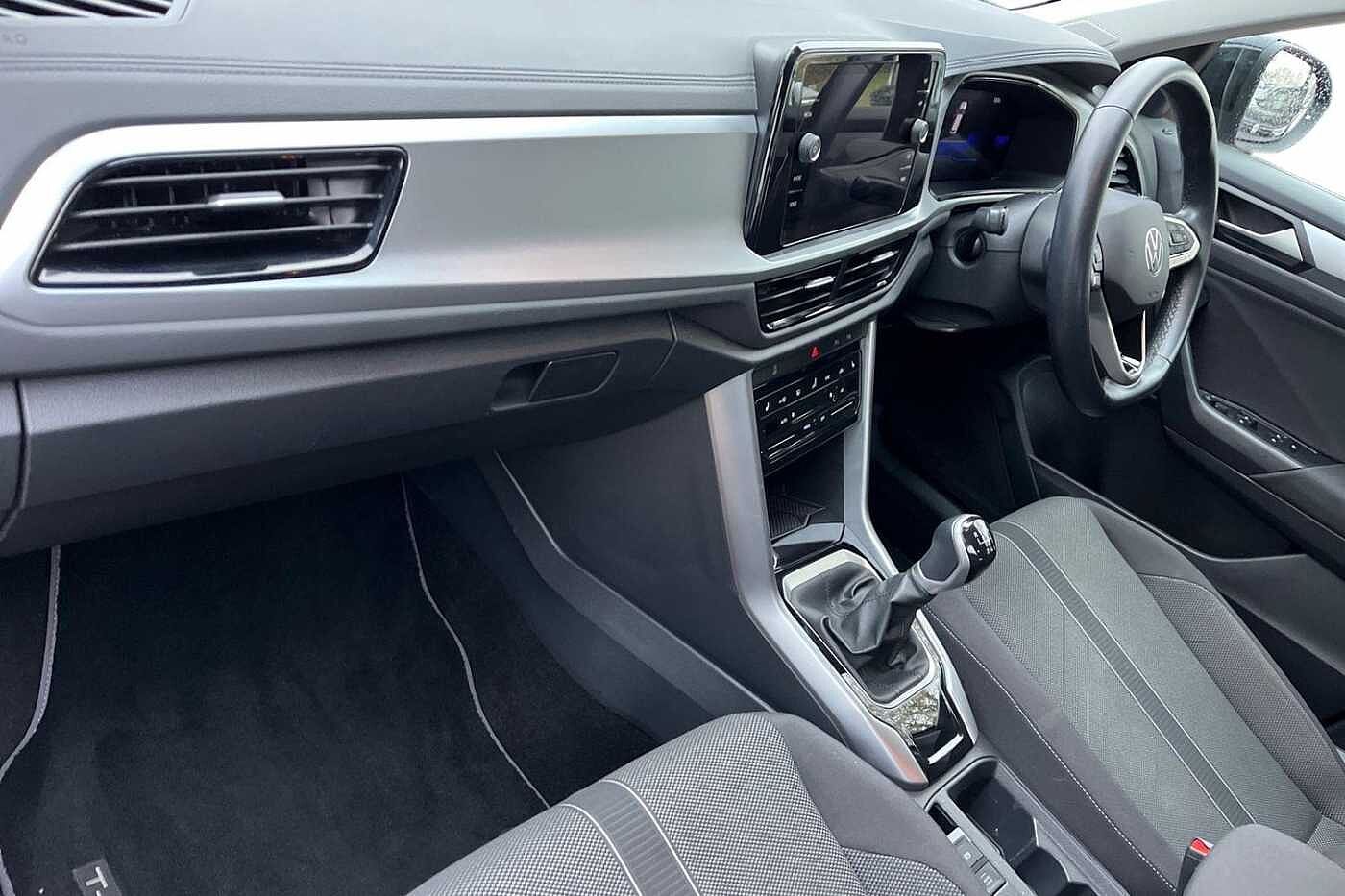 Used Volkswagen T-Roc 2023 for sale - 76676183: Photo 2