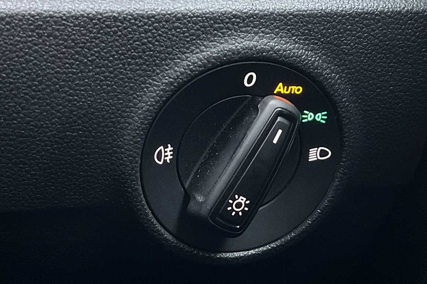 Used Volkswagen T-Roc 2023 for sale - 76676183: Photo 23