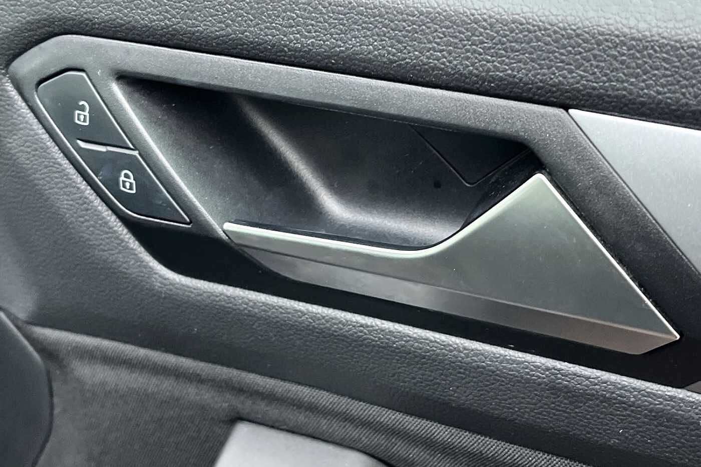 Used Volkswagen T-Roc 2023 for sale - 76676183: Photo 24