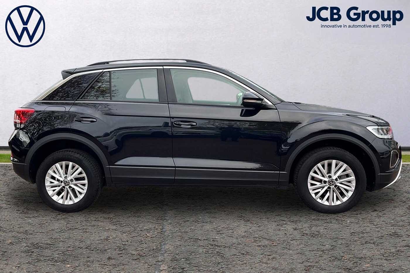 Used Volkswagen T-Roc 2023 for sale - 76676183: Photo 4