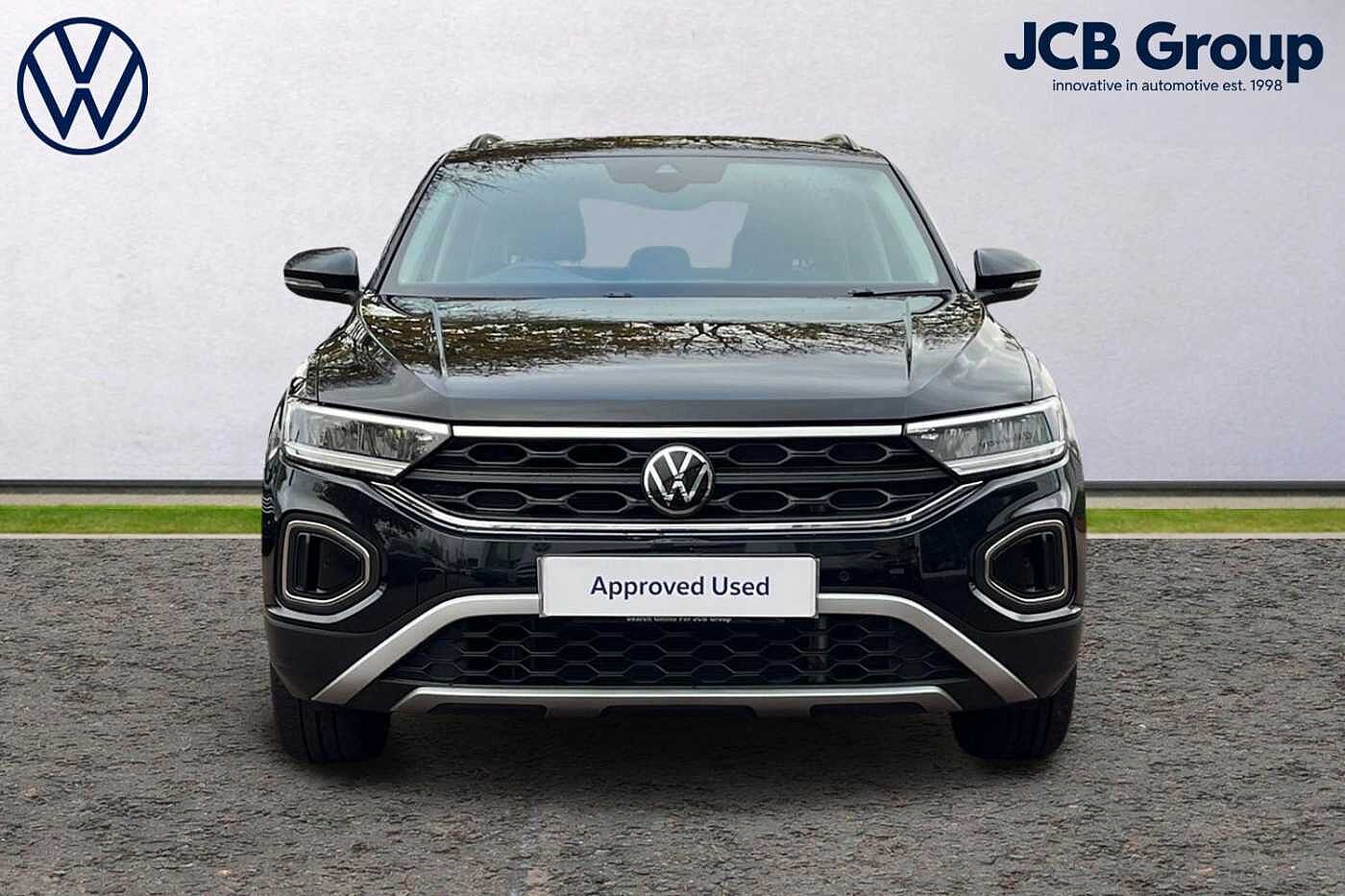 Used Volkswagen T-Roc 2023 for sale - 76676183: Photo 8